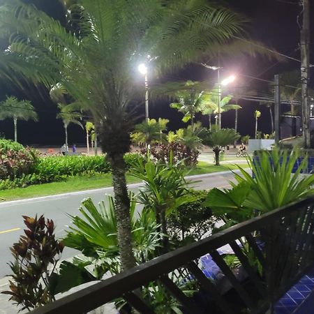 Guilhermina Pe Na Areia Vista Mar Praia Grande  Exteriér fotografie